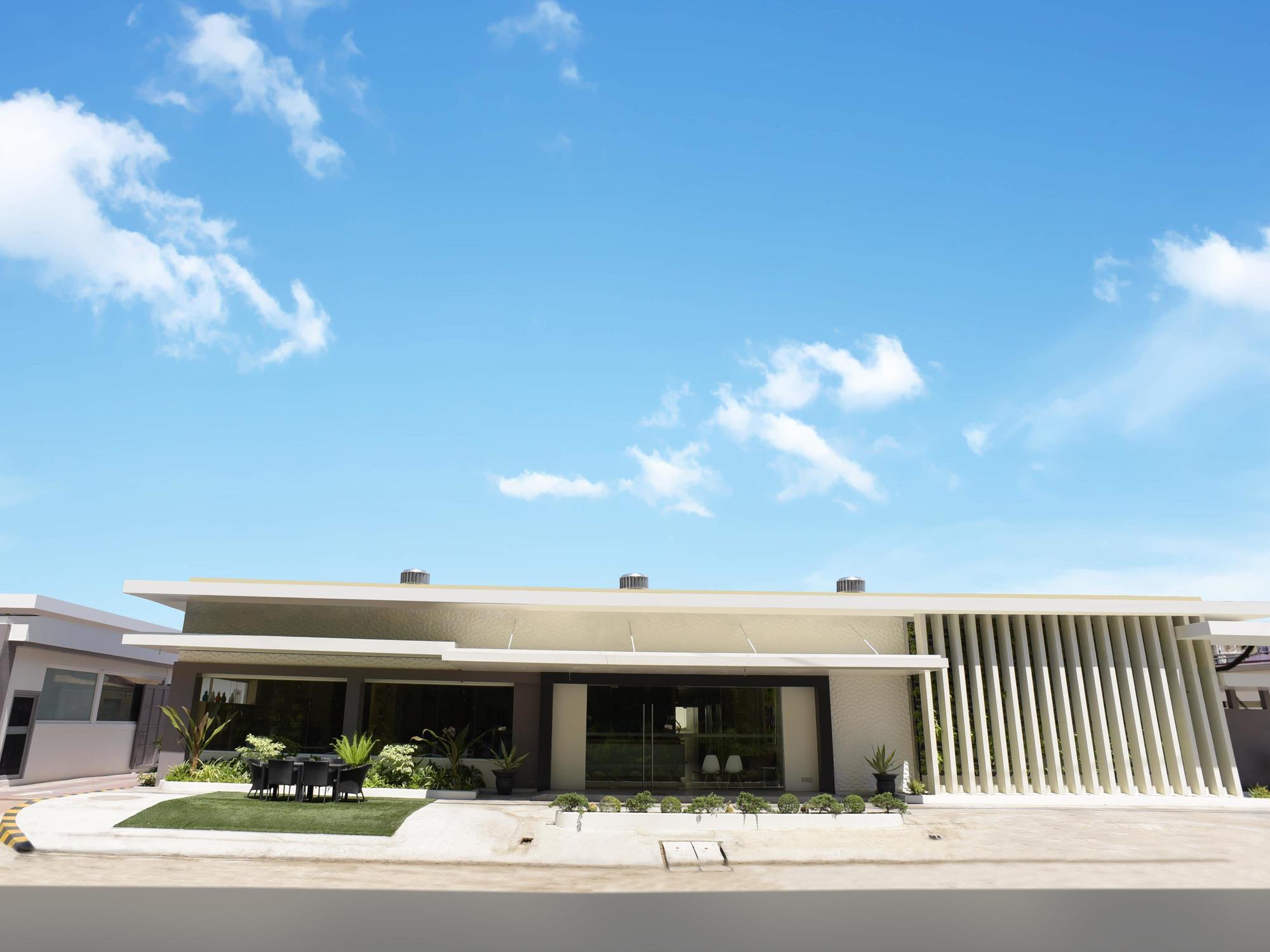 Laoag Parklane Hotel Exteriér fotografie